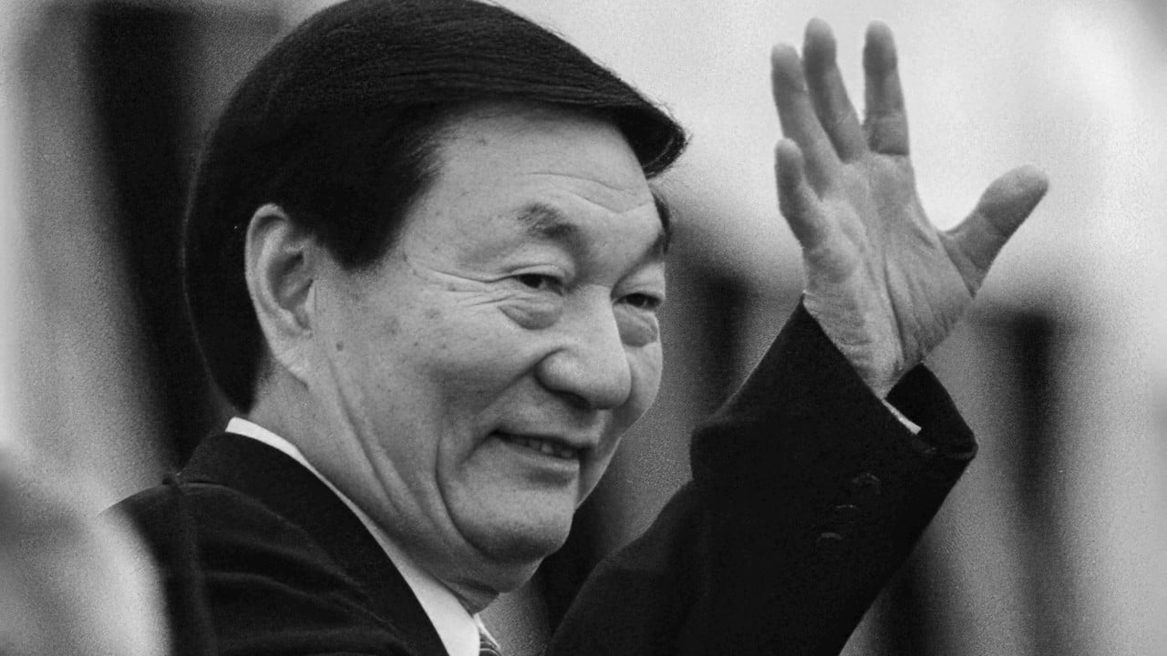 ‘I’ll be first in line to buy your bonds’: how Zhu Rongji put steel in Hong Kong’s spine