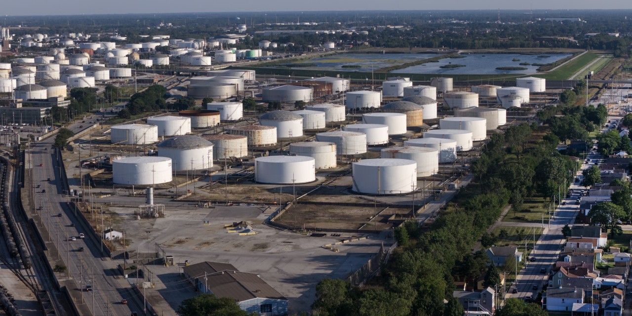 Brent Crude Tops $100 A Barrel on Middle East Escalation