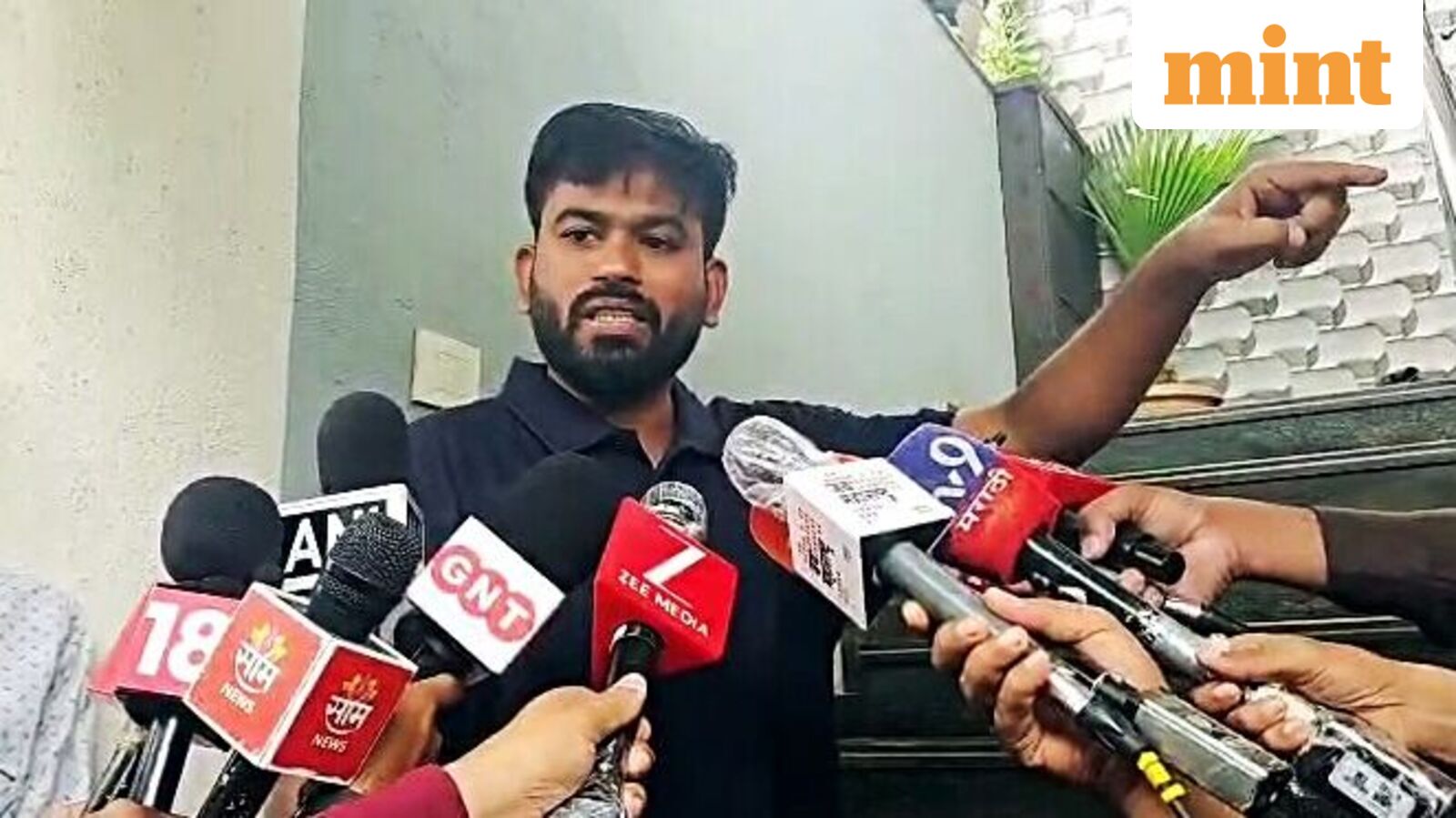 Abhijeet Dipke breaks silence on US education funding, cites scholarship and loan; shares documents