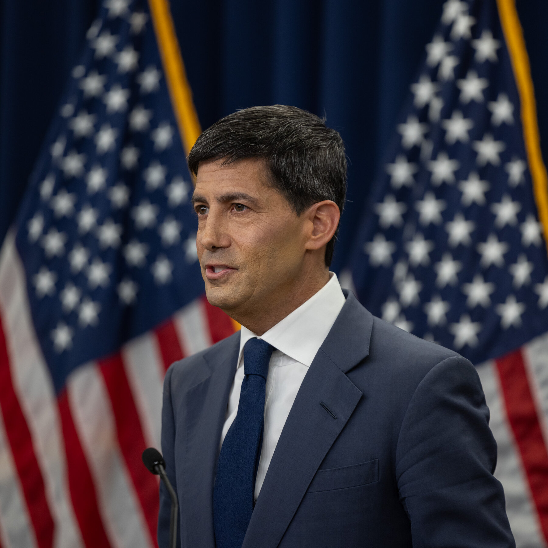 Benign Inflation Data Offers Reprieve to Fed as It Weighs Rate Increase