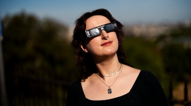 Solar eclipse: Doctors warn over increased risk of permanent eye damage