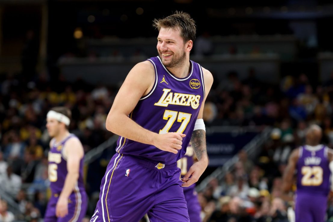 Trump-linked Kushner and ex-Disney boss to buy £9bn LA Lakers from Chelsea co-owner