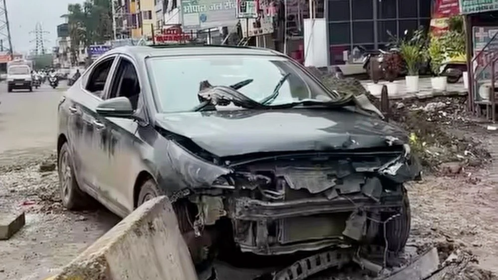 Rash Driving In Bhopal: Car-Borne Youths Hit Vehicles, Misbehave With School Staff