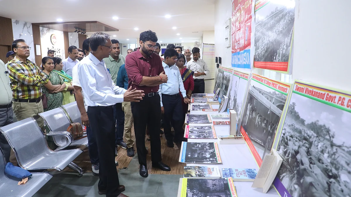 MP’s Neemuch Hosts Exhibition On Partition, Displacement And Human Suffering