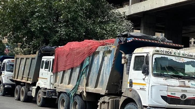 CIDCO Seizes 15 Dumpers In Navi Mumbai Crackdown On Illegal Construction Debris Dumping