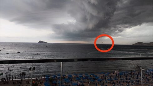 Brit tourist dies in Benidorm after parasailing horror crash