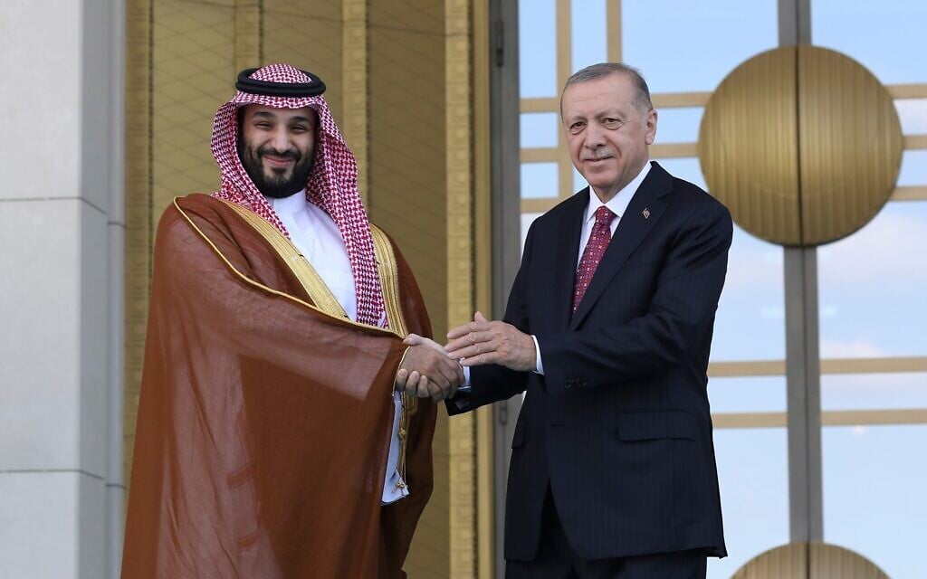 Erdogan hopes for expansion of defense pact with Saudis, Pakistan, amid bid to woo Egypt