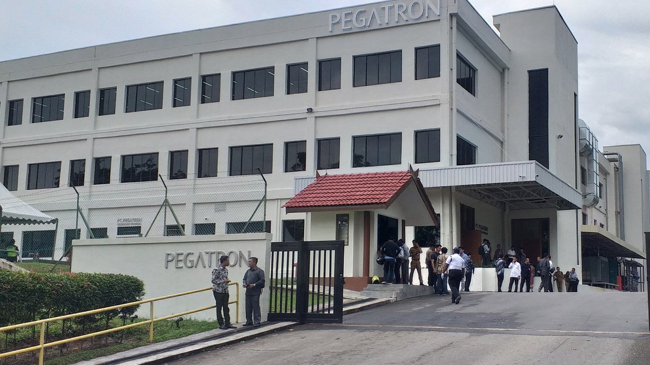 Pegatron says the base iPhone 18 won't launch alongside the iPhone 18 Pro lineup