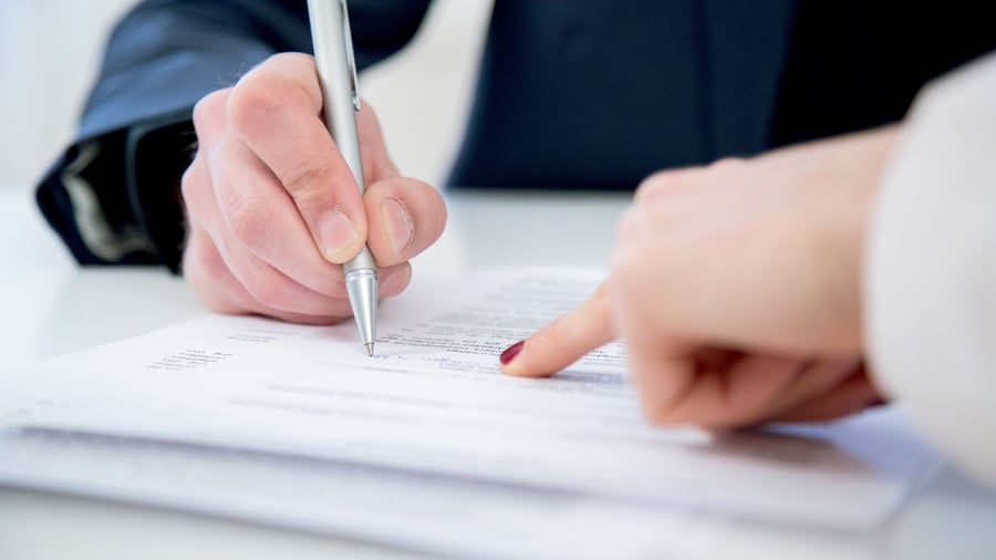 Questions from employment law: Can I terminate a fixed-term contract early?