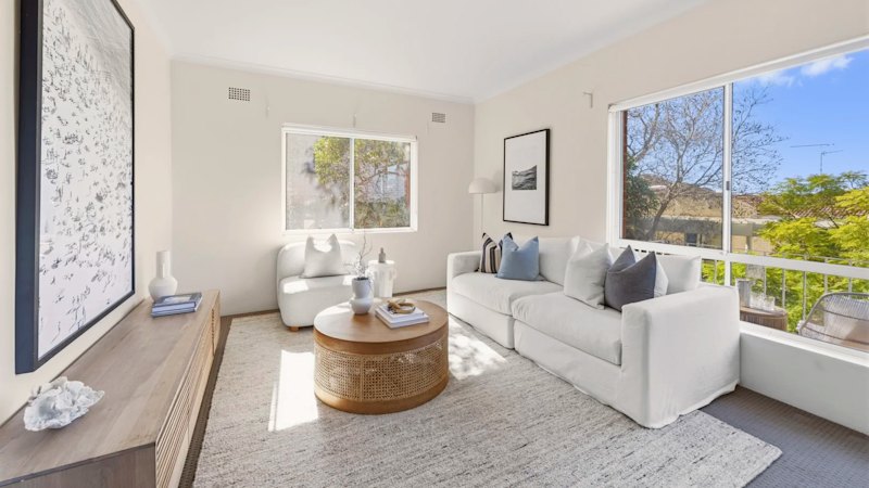 Eastern suburbs apartment sells for $62k over reserve in hot auction