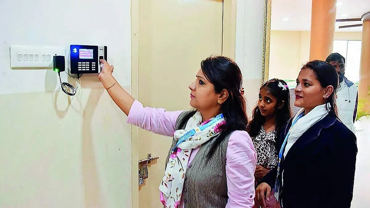 MP Teachers: DPI Tightens E-Attendance Rules, Makes 6-Hour Duty Mandatory