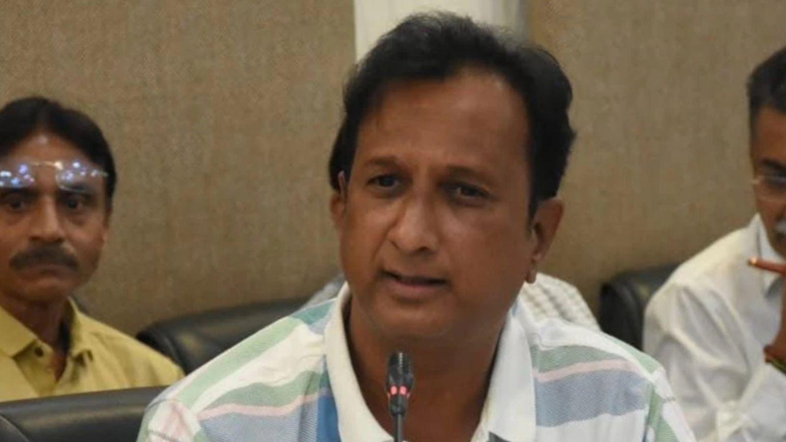 Vande Mataram row: Gujarat Speaker orders privilege proceedings against Congress MLA