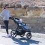 Parents who run with a stroller have lower risk of overuse injury