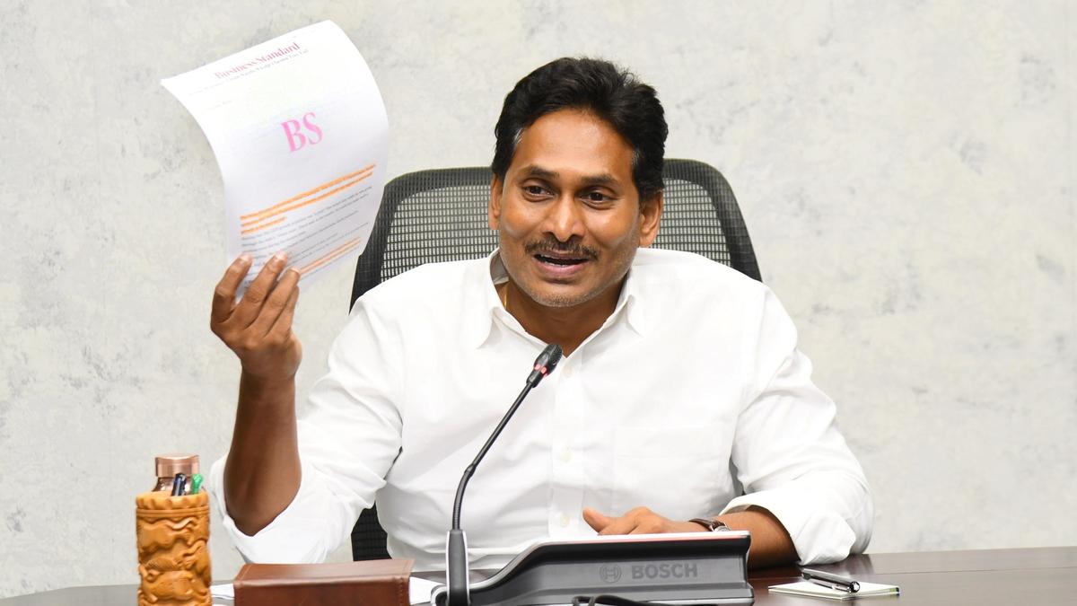 Jagan asks party leaders to expose govt.’s failures