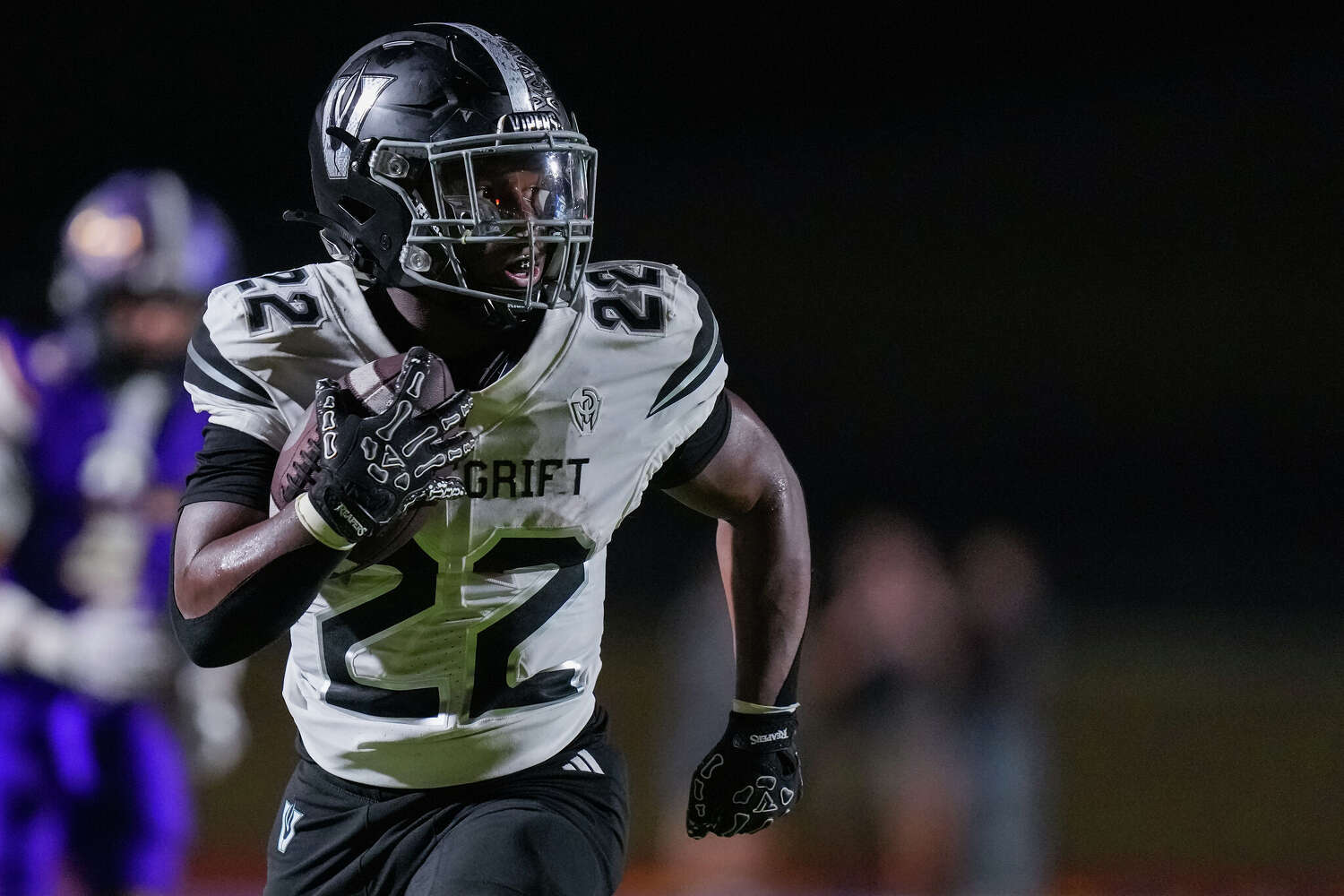 Vandegrift tops Liberty Hill in a meeting of Central Texas high school football powers
