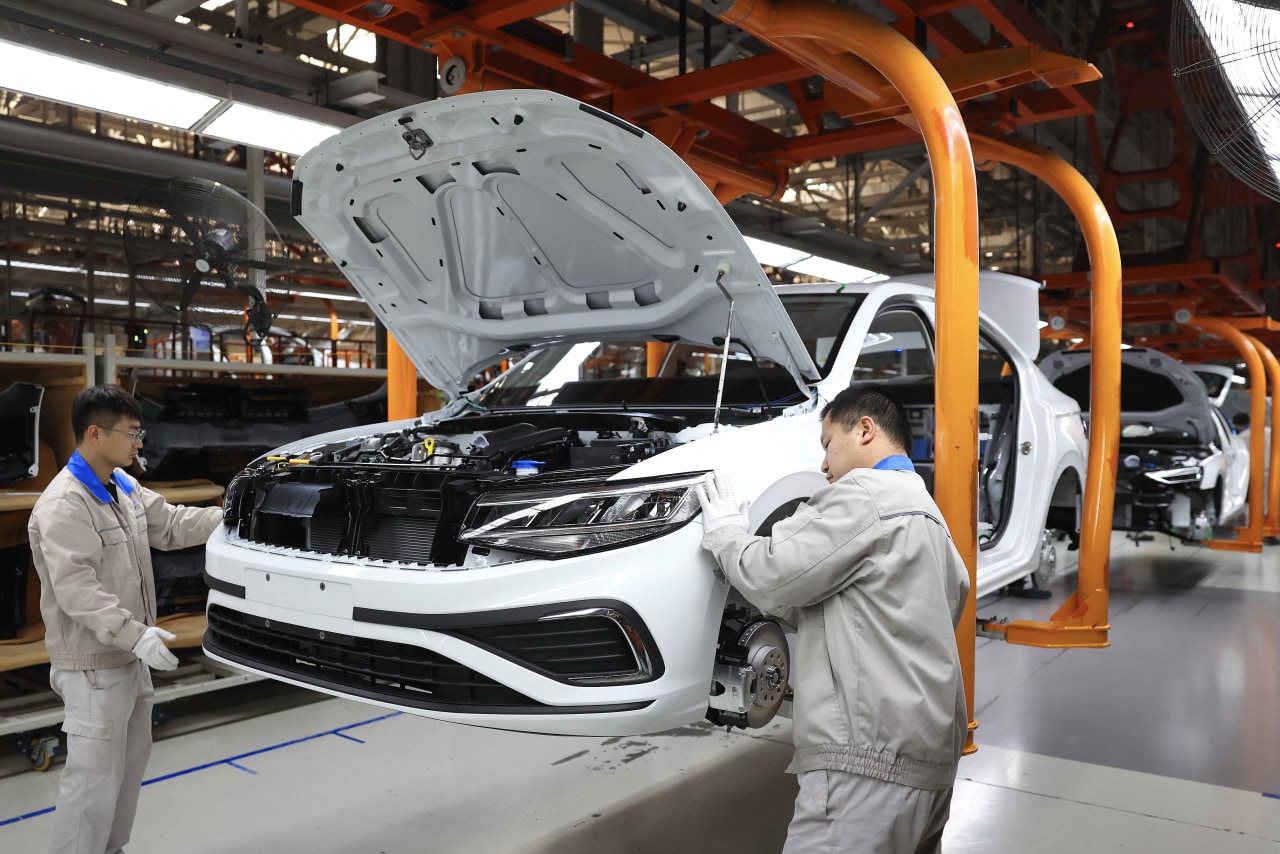 China Private Manufacturing Gauge Shows Weaker Activity Growth