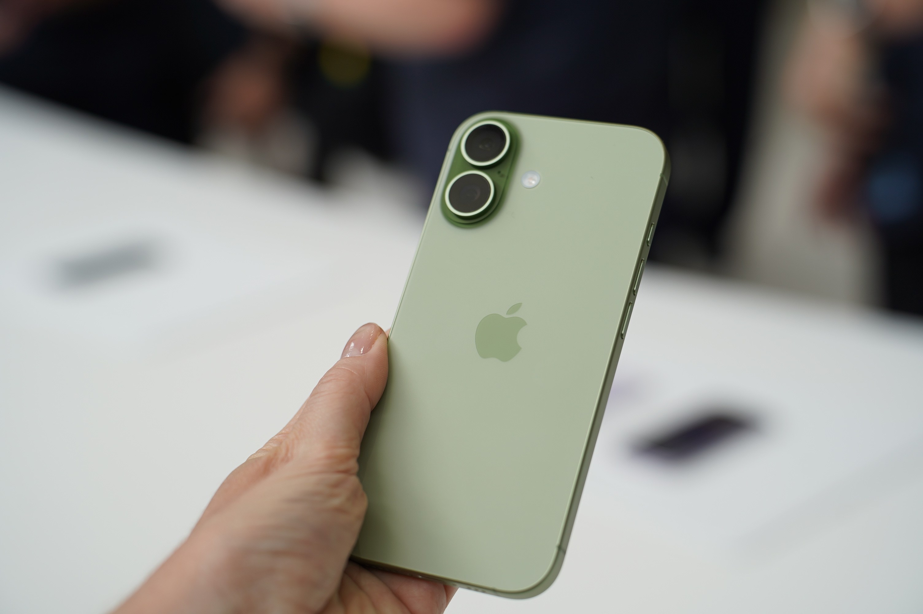 It looks like Apple’s iPhone 18 really will skip the fall launch this year