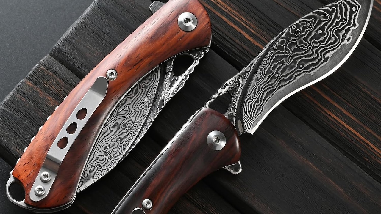 Sitivien ST147 Brings a Traditional Wood-and-Damascus Look to Everyday Carry