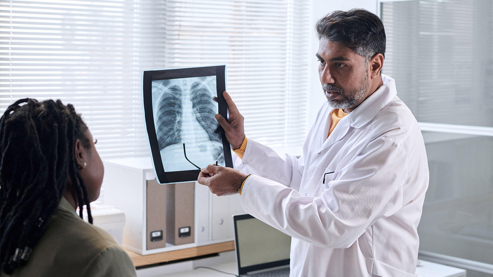 Doctors Born Outside U.S. Play Big Role in Caring for Underserved Patients