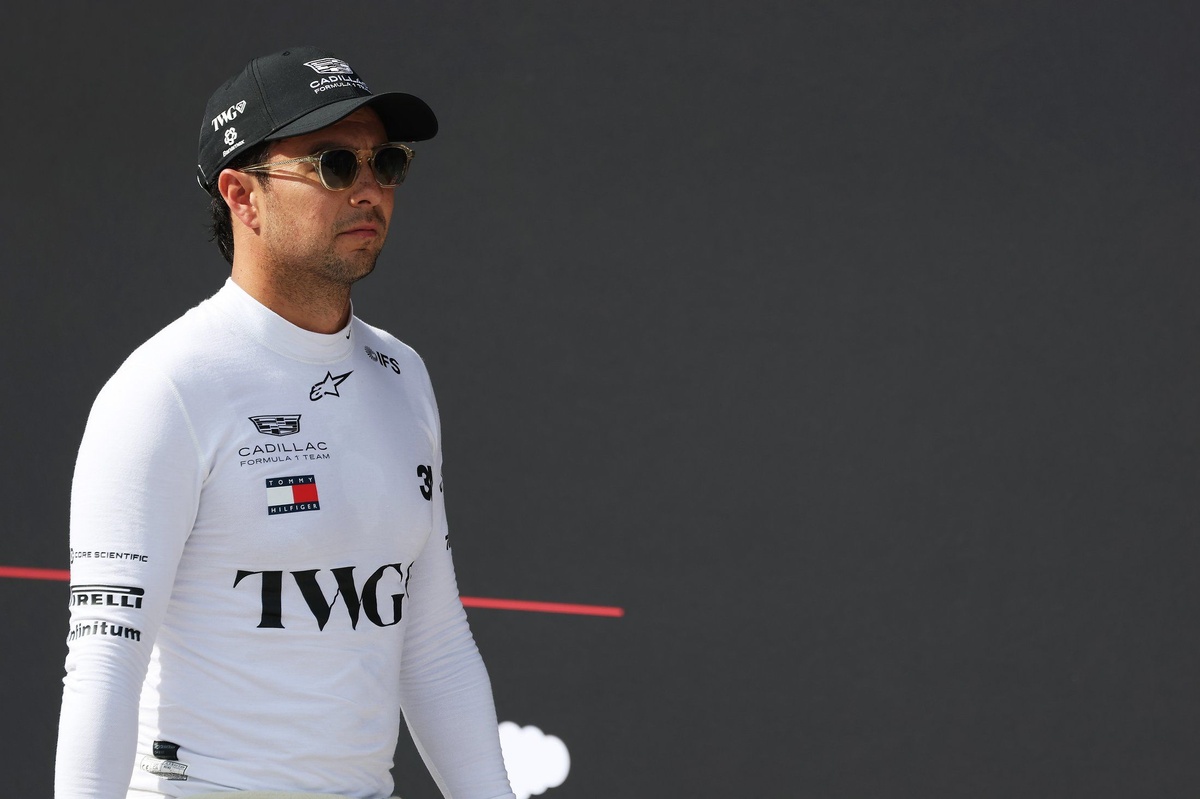 Cadillac F1 team "not distracted" by Sergio Perez to Williams rumours