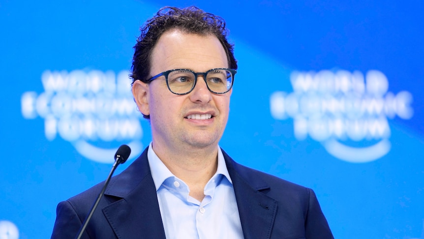 Anthropic boss calls for AI slowdown, Altman and Musk agree