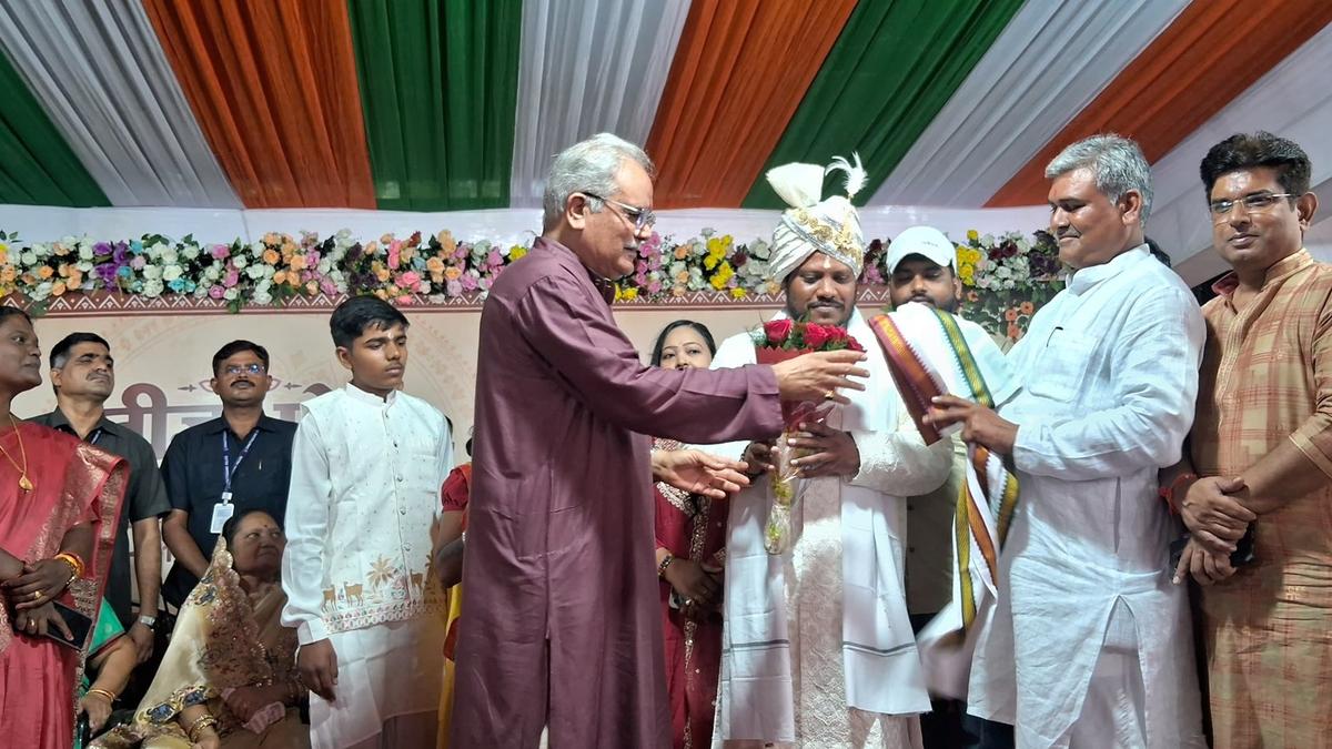 Chhattisgarh BJP Minister's brother Guru Dhaldas Saheb joins Congress