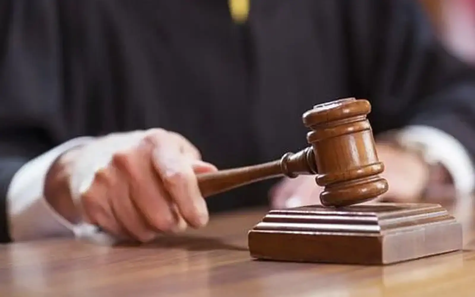 Technician claims trial to reckless driving over crash that killed 3