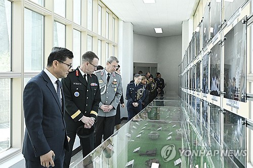 S. Korea, U.S. launch joint underwater survey for Korean War aircraft wreckage
