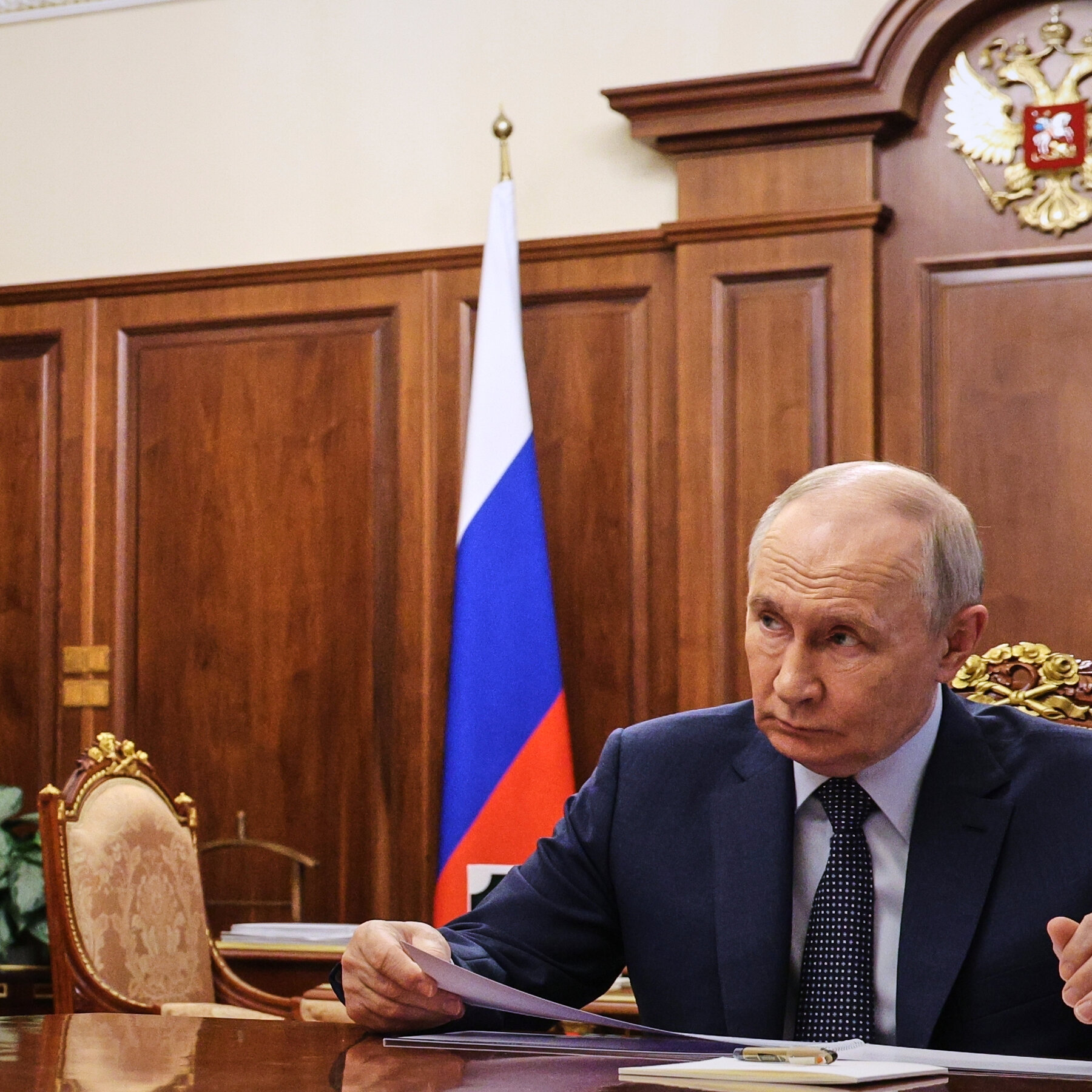 For Trump, Secret Flight Was a Stunning Ruse. For Putin, ‘a Regular Tuesday.’