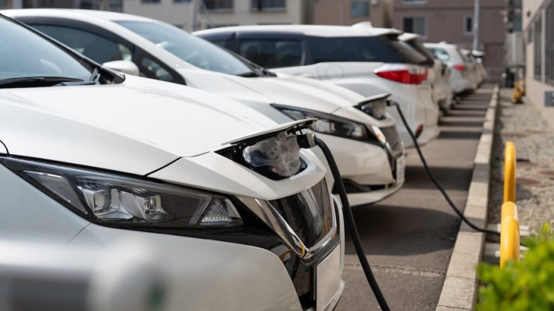 Jason Calacanis Warns Chinese EVs Could End US Auto Industry: ‘Consumers Will Love to Buy These Cars’