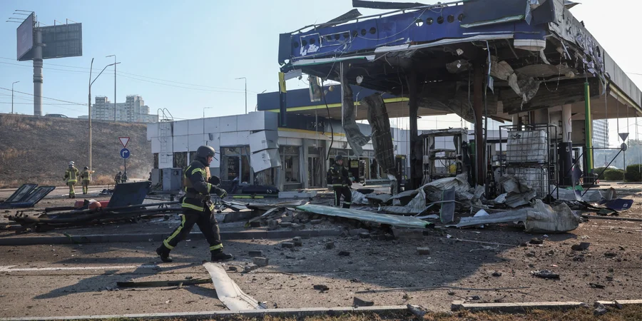 Ukraine tests automatic warning system for gas stations amid Russian attacks
