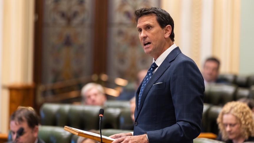 Queensland 'actively pursuing' allowing police to collect child suspect DNA