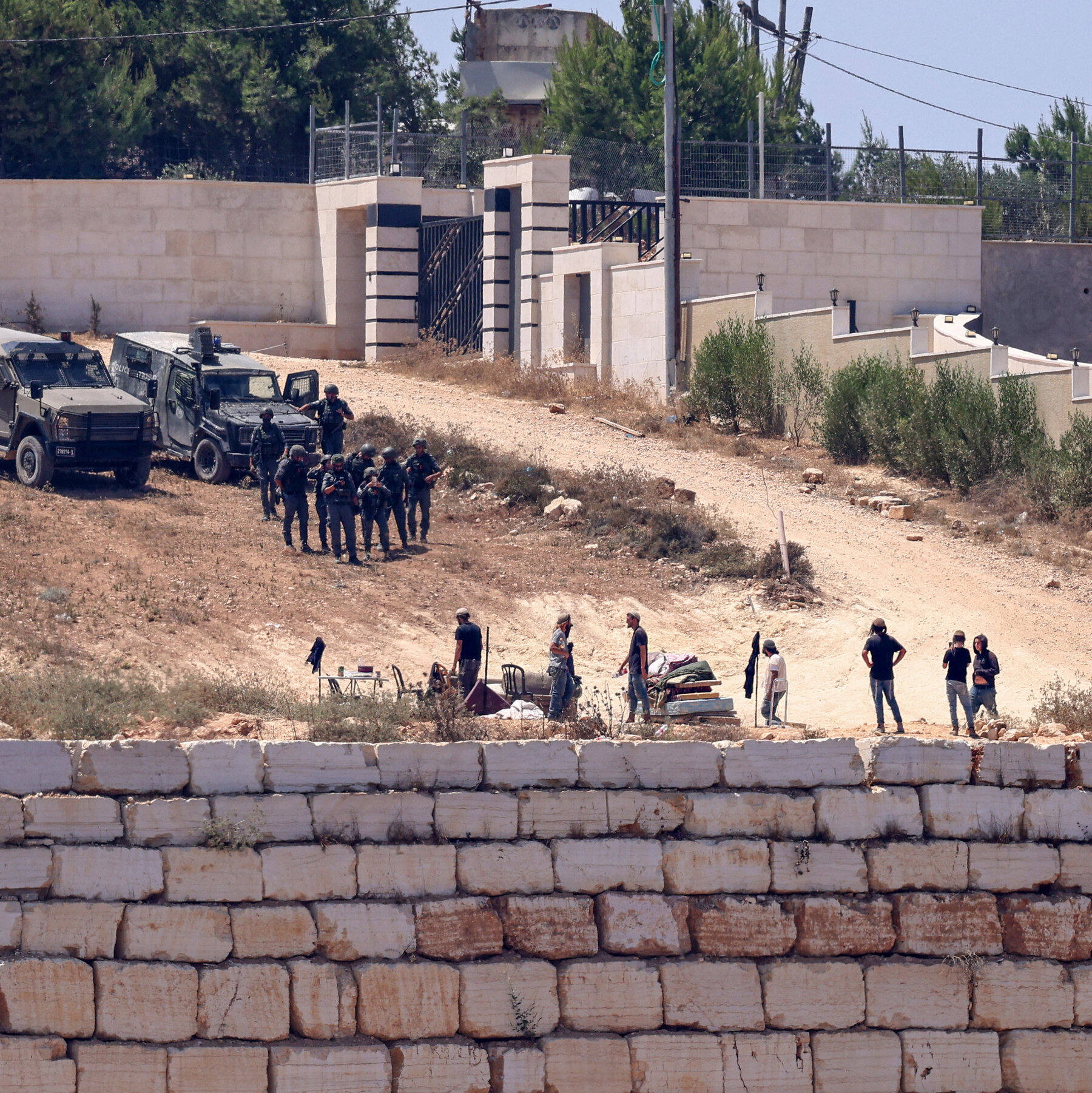 Palestinians Trapped by Settlers for Days as Israeli Army Shows Up, and Then Leaves