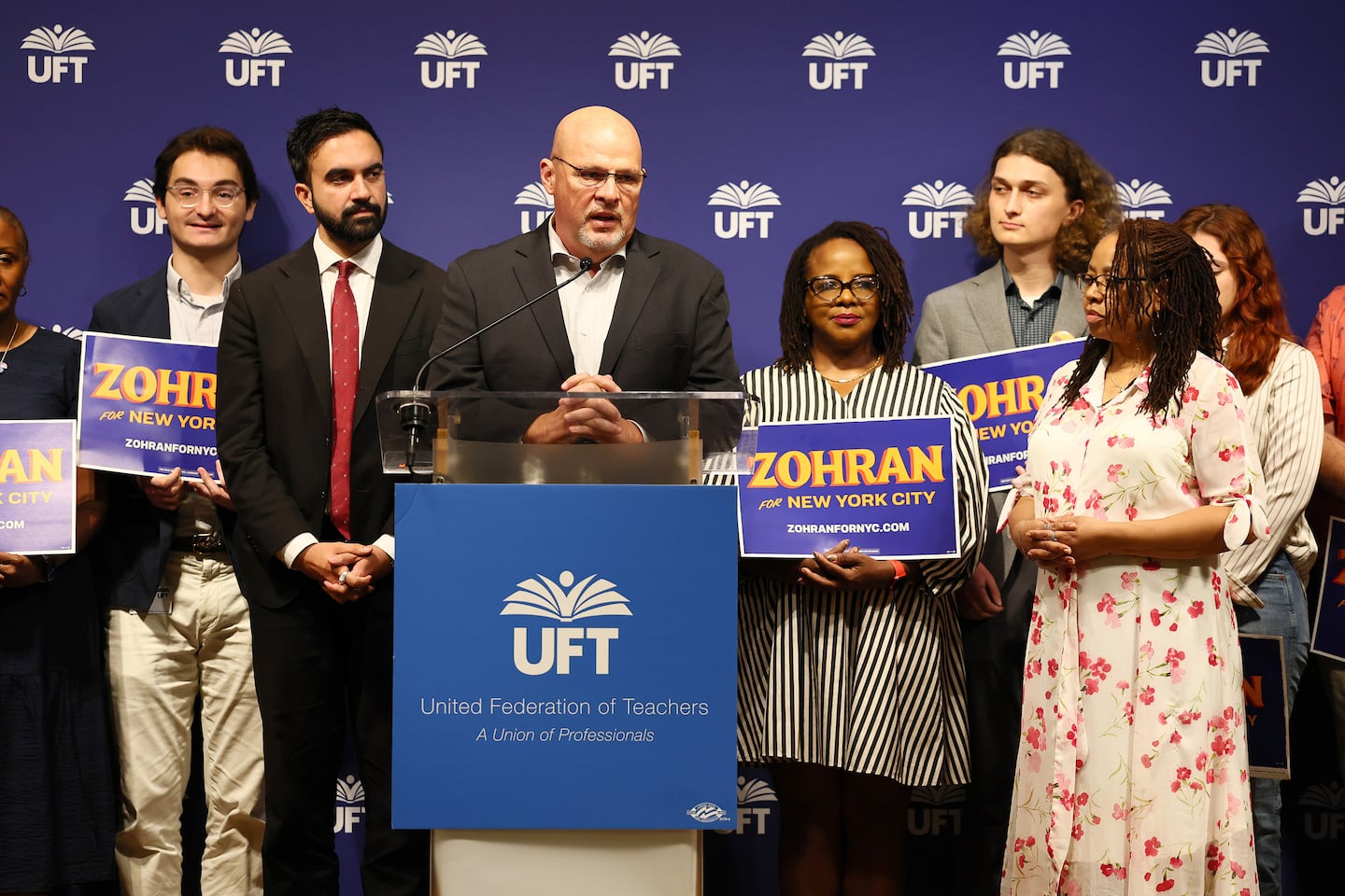 Rift widens between City Hall and teachers union as UFT threatens literacy curriculum pushback
