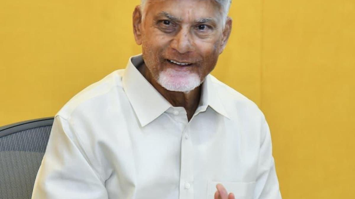 CM cautions police against being lenient towards criminals