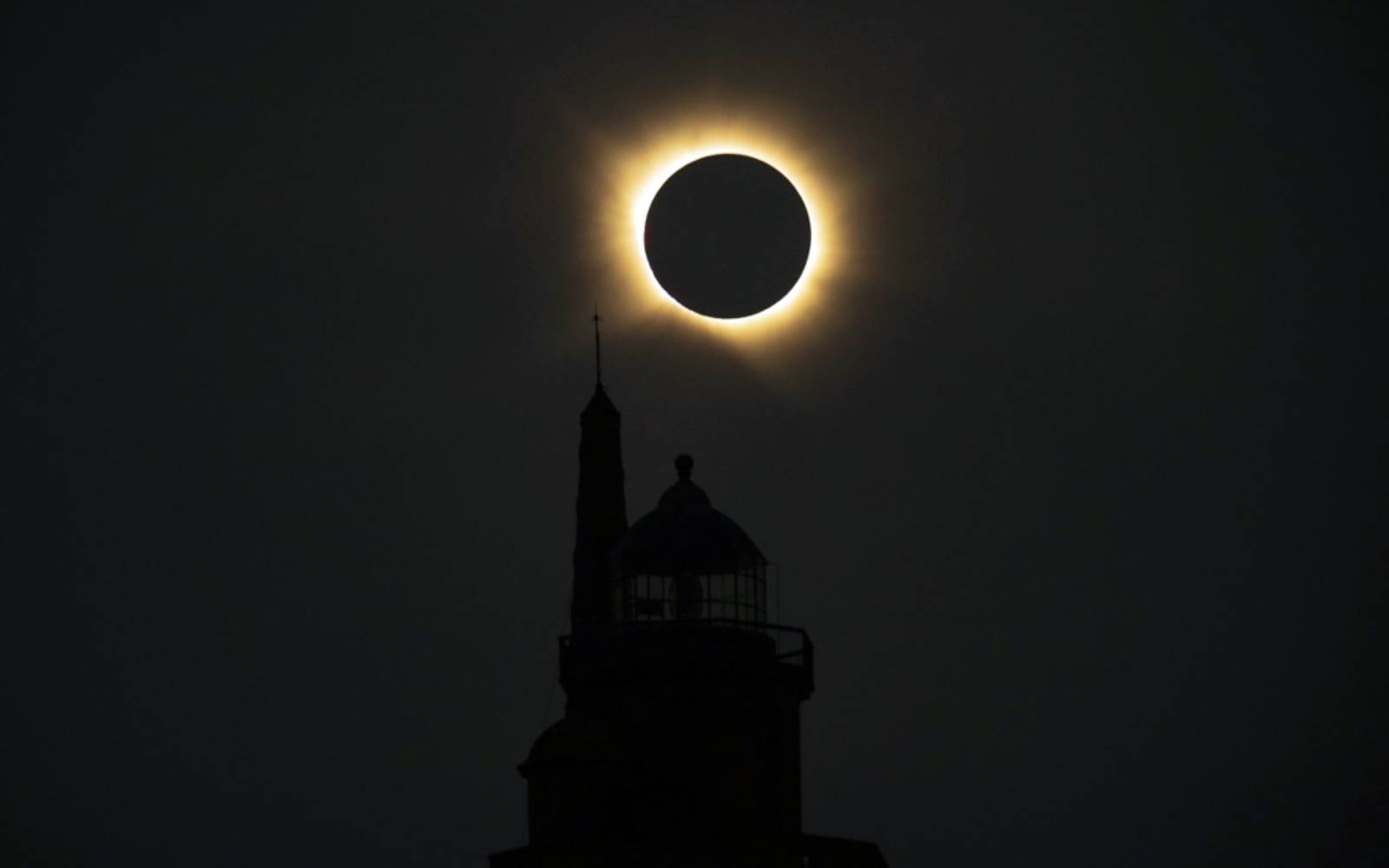 As millions gazed in awe, a swathe of Spain plunged into darkness