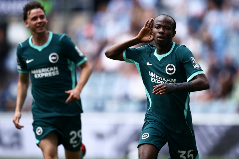 Brighton run rampant against 10-man Coventry