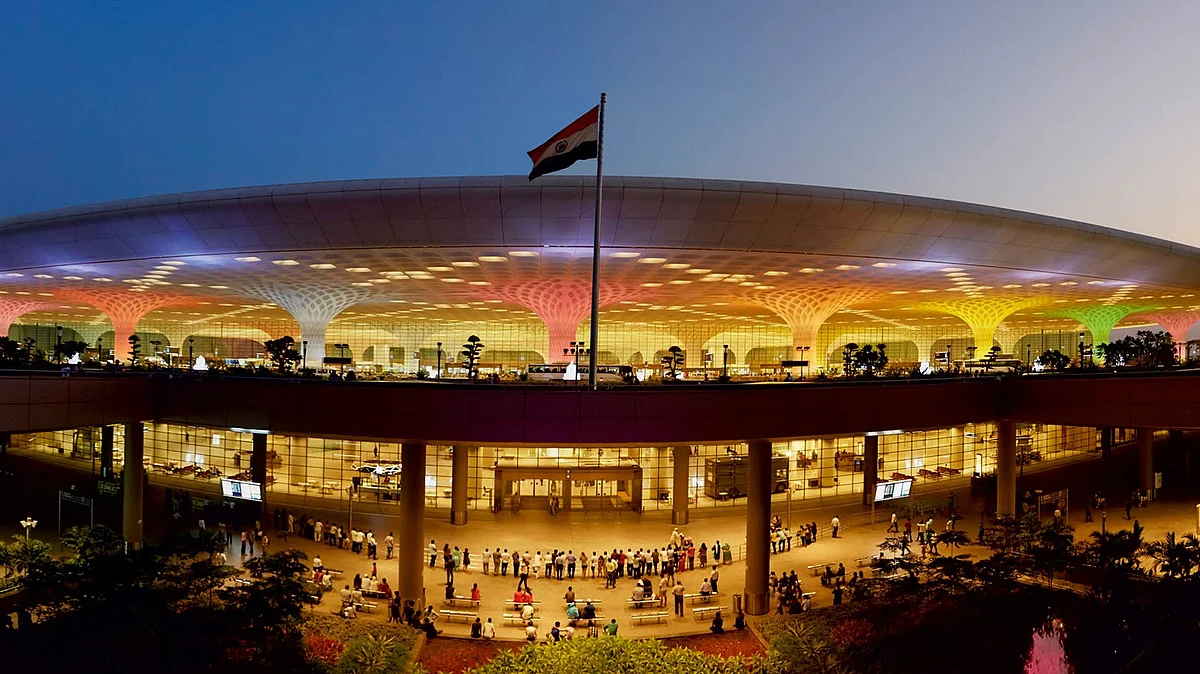 Mumbai Airport Drug Bust: 22-Year-Old Held With Nearly 5 Kg Hydroponic Weed Worth ₹1.73 Crore