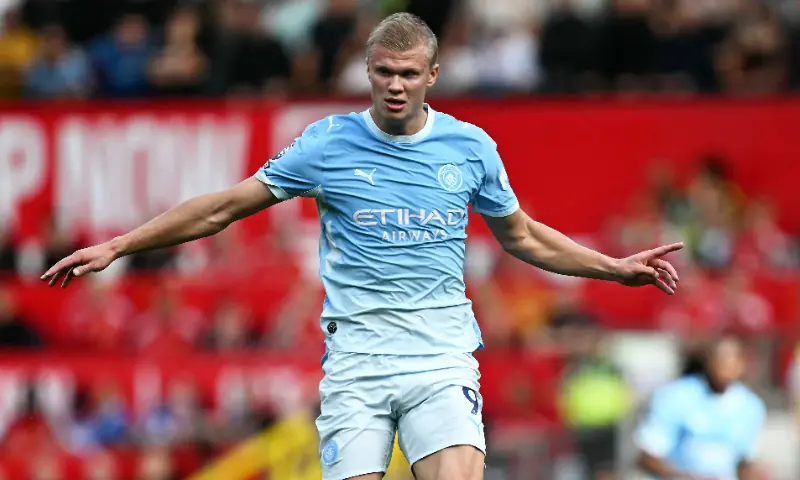 Erling Haaland fires 10-man Manchester City to memorable win over United