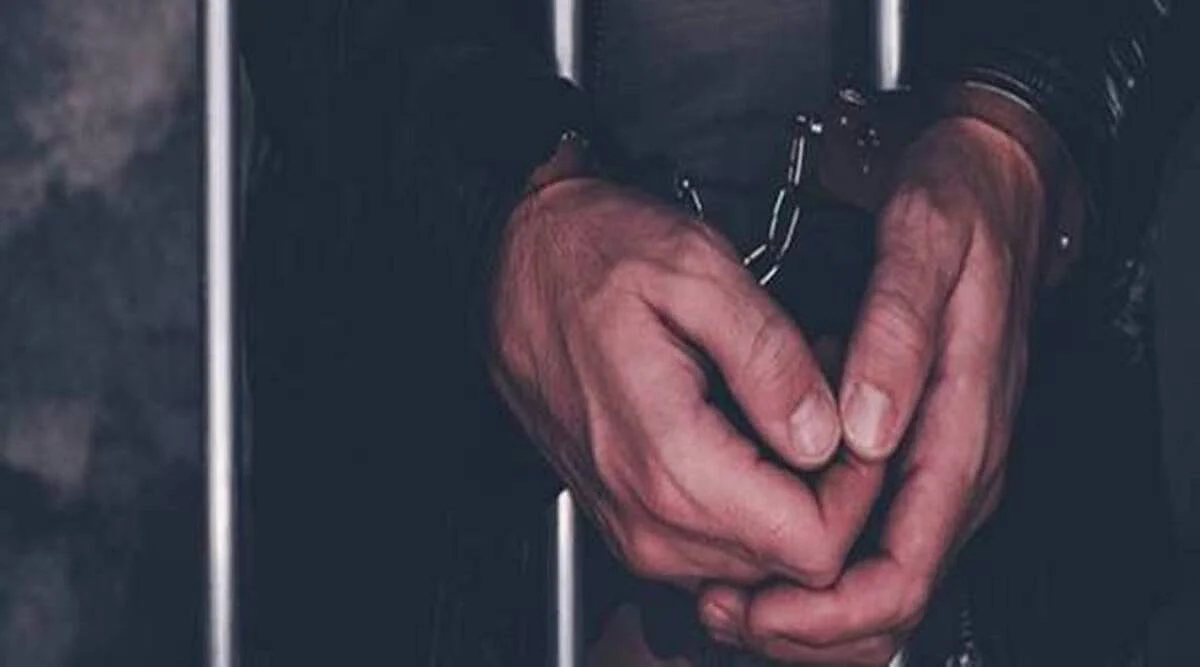Woman Posing As Delhi Cop Refuses To Pay Salon Bill, Intimidates Operator; Police Recover Dues