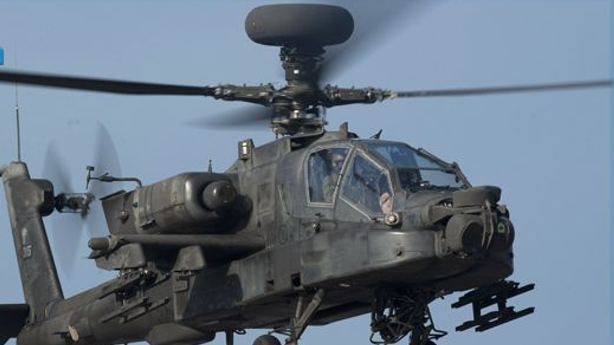 Two US soldiers killed in Apache helicopter crash in Texas