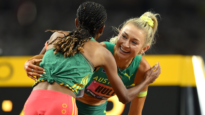 Hull bounces back for surprise second, 'perfect race' not enough for Myers