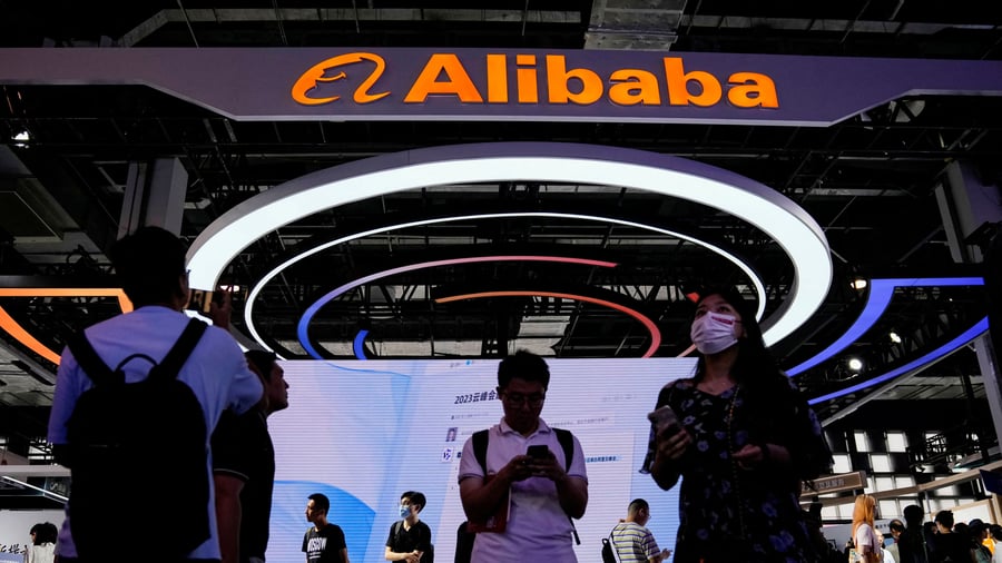 China: Alibaba presents new AI model with top performance
