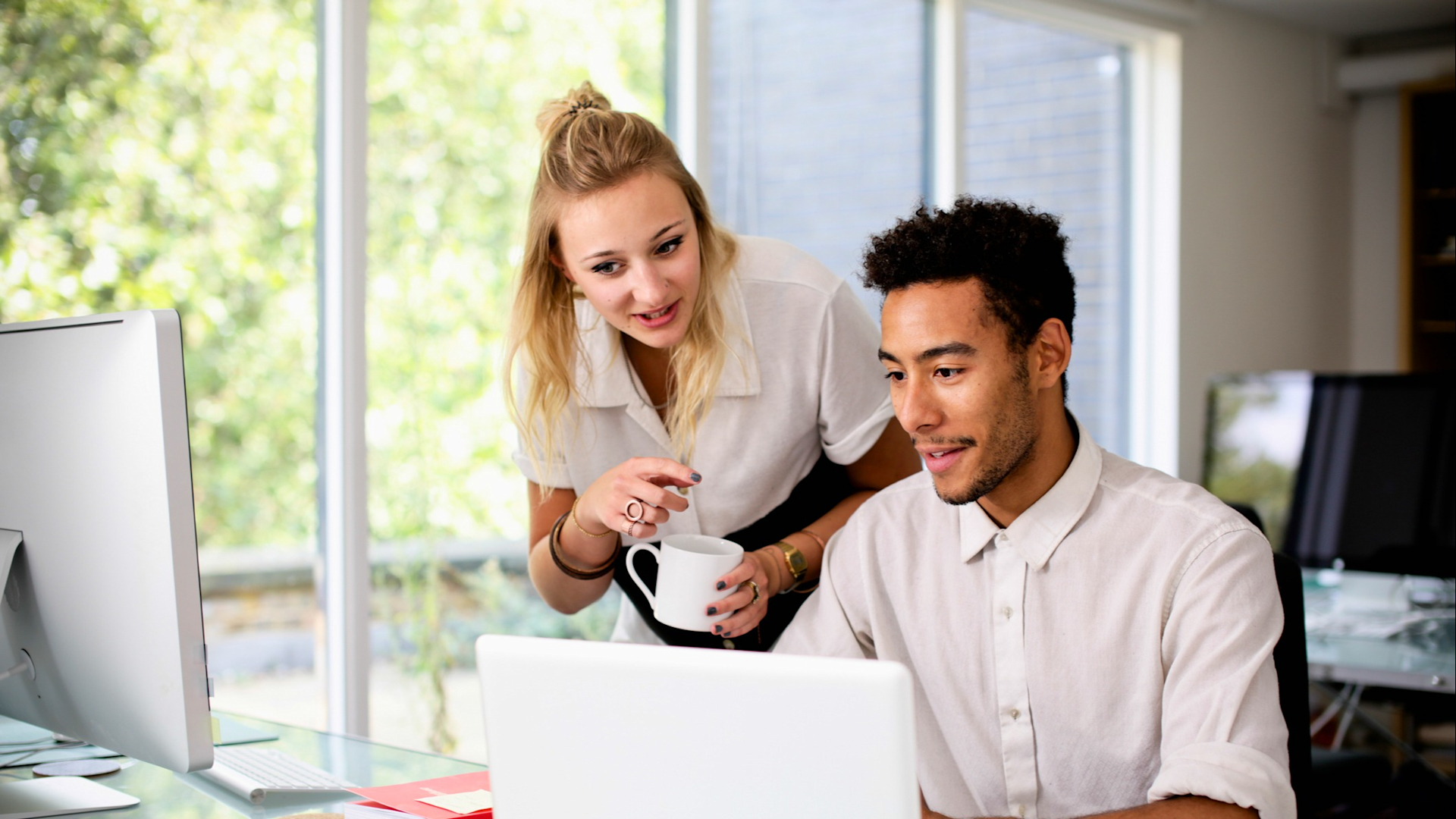 6 Ways Young Adults Can Stop Living Paycheck to Paycheck