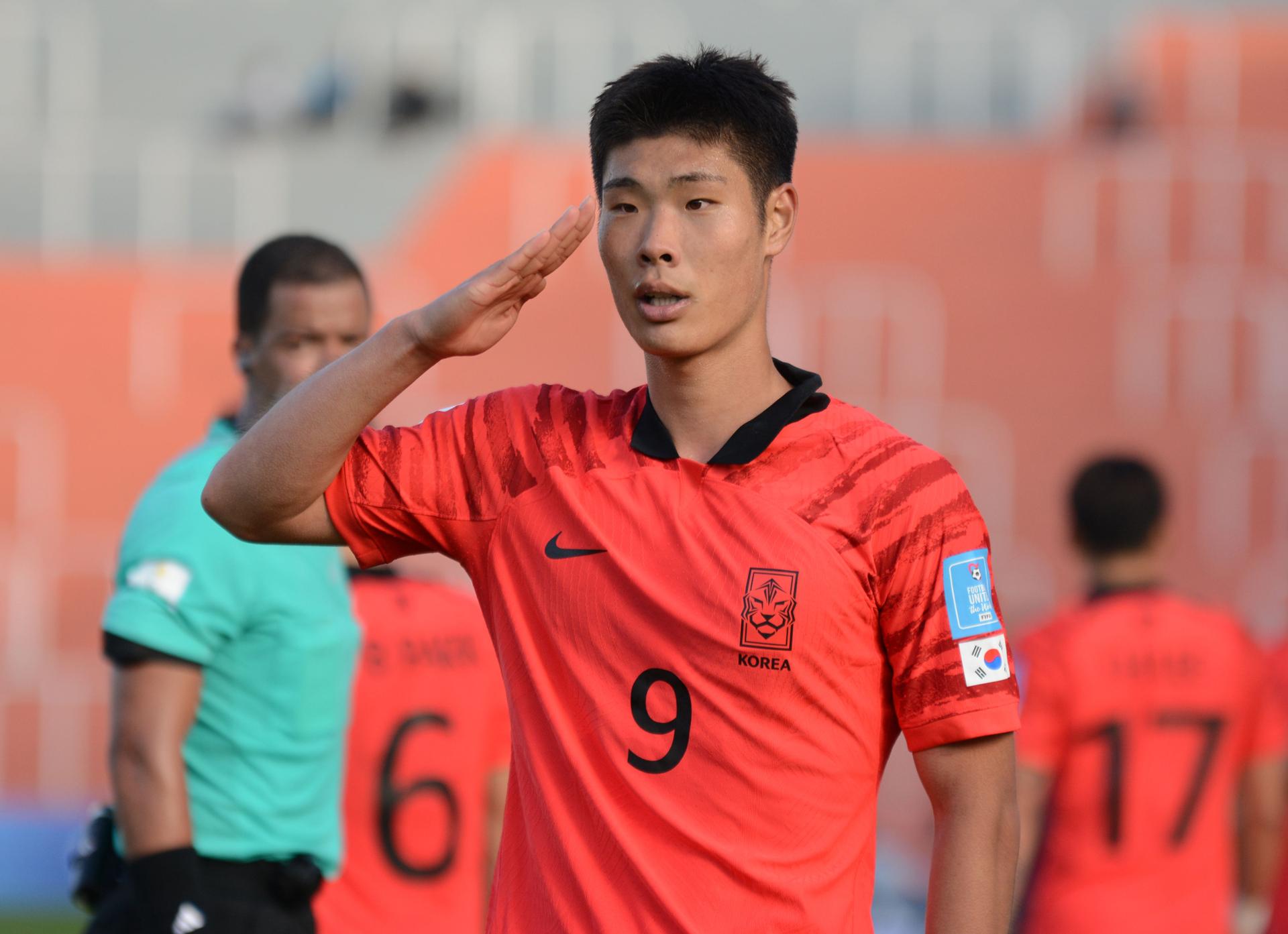 Swiss-based forward late to join nat'l football team, expected during group stage