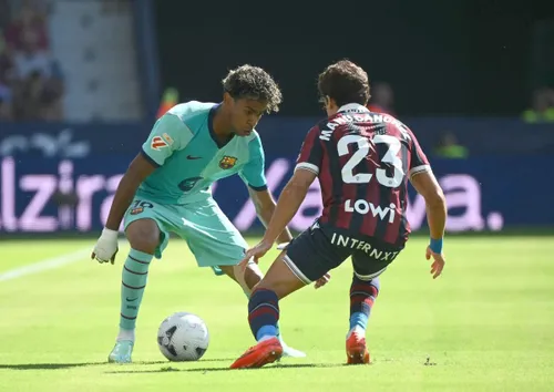 Lamine Yamal double helps Barcelona beat Levante, Atletico triumph