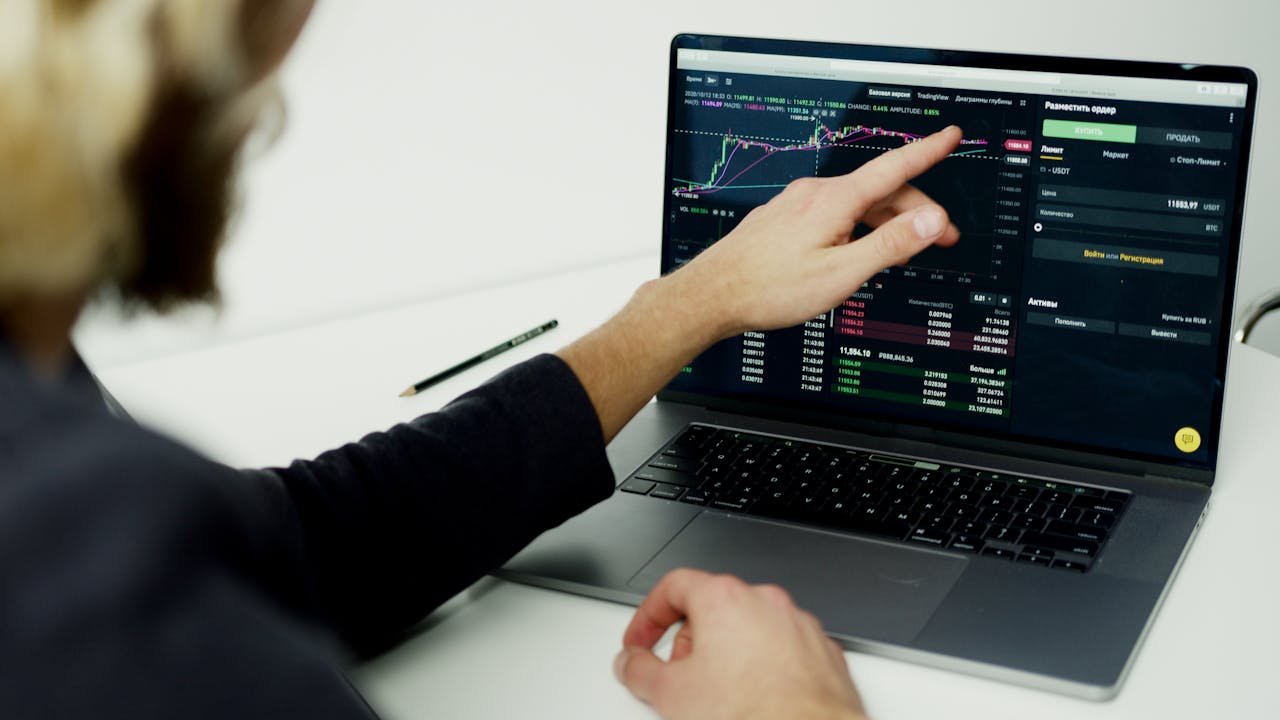 UiPath, Inc. (PATH) Stock Has AI Potential, But Slowing Growth Keeps Investors Cautious