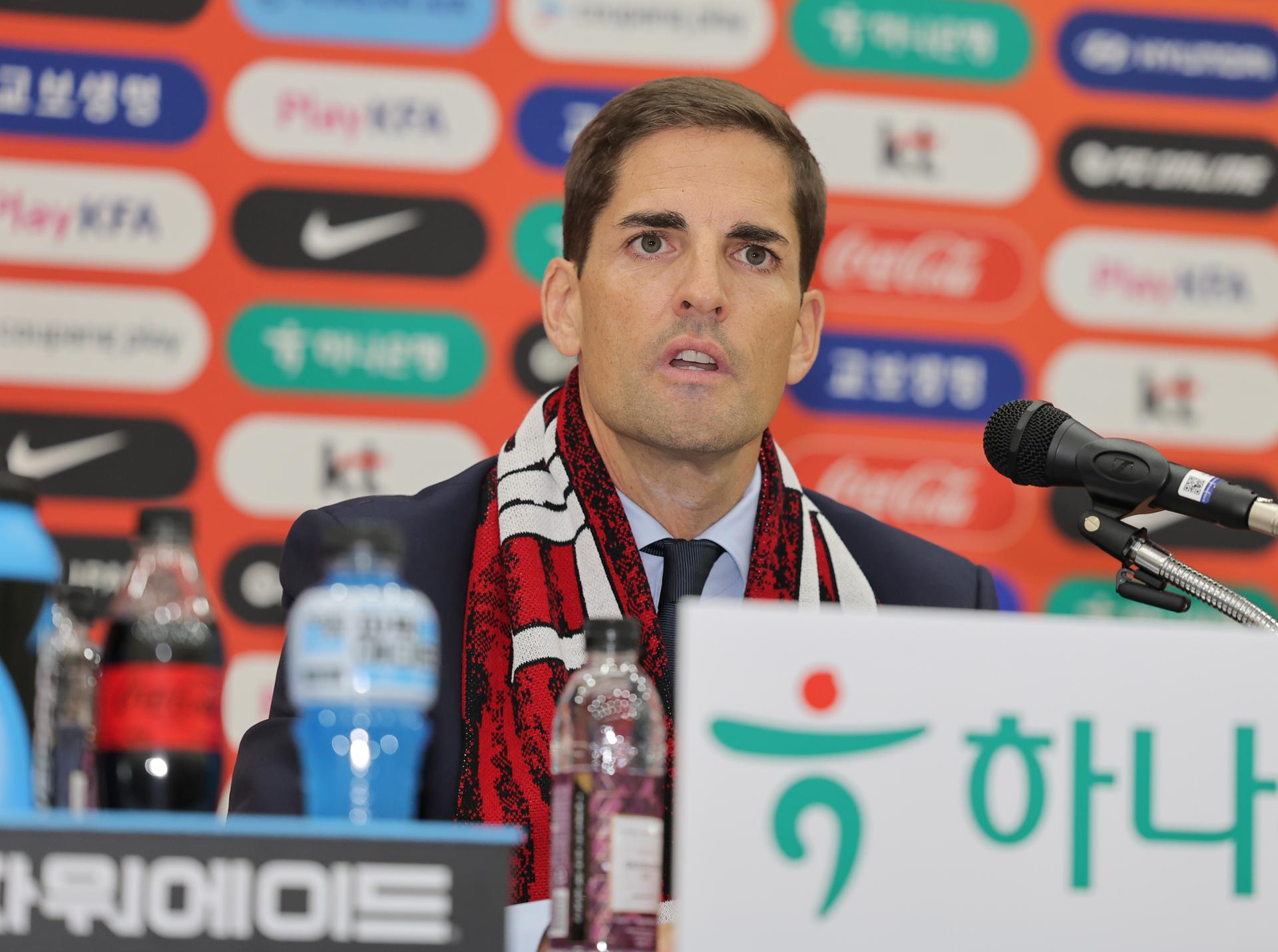 Dozen K Leaguers named to Moreno's 1st Korean squad