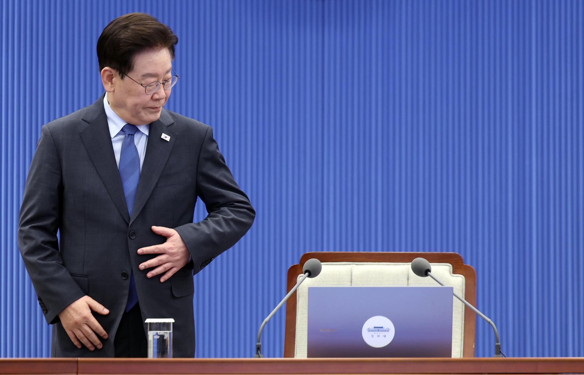 Lee's bungled personnel picks hold back his agenda
