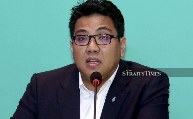 Asia policymakers shifting to pragmatic energy mix, CEO of Malaysia's Petronas says